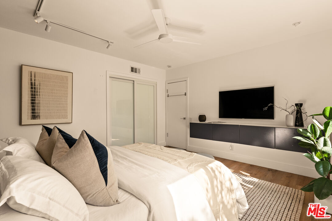 MLS #25616371 image #23