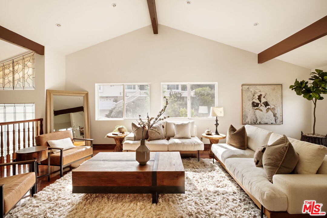 MLS #25616393 image #0