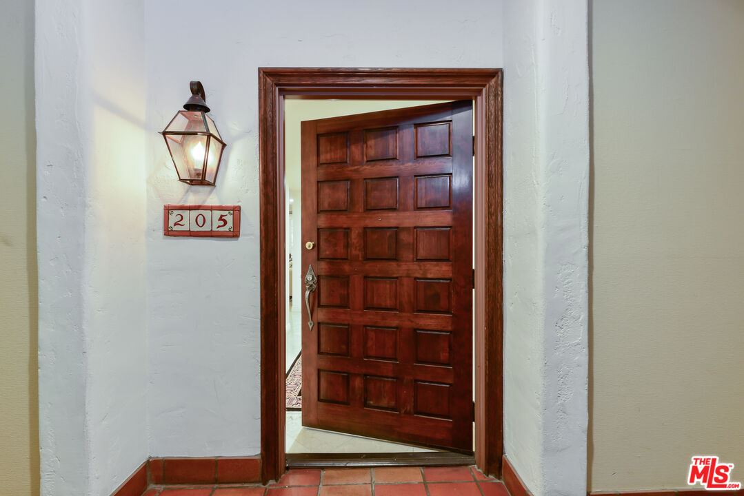 MLS #25616399 image #2