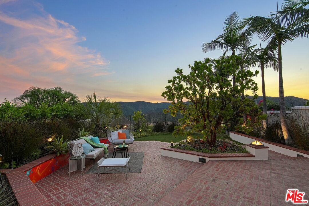 MLS #25616413 image #36