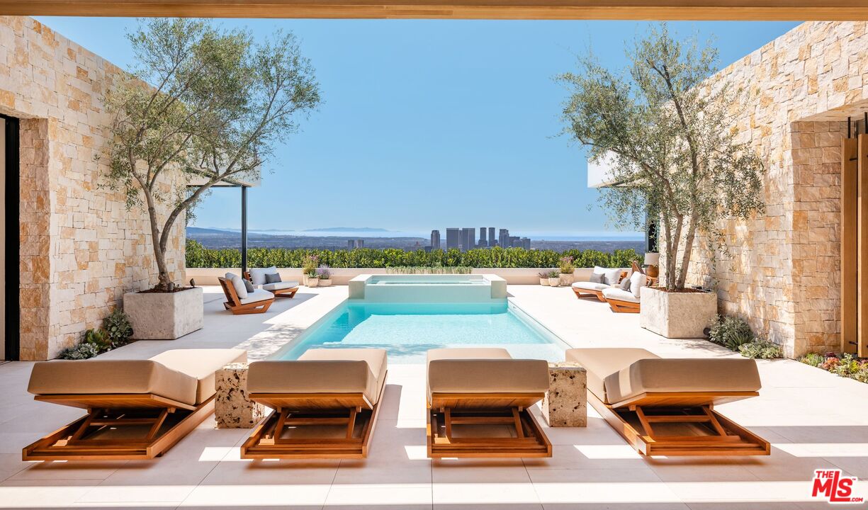 MLS #25616527 image #1