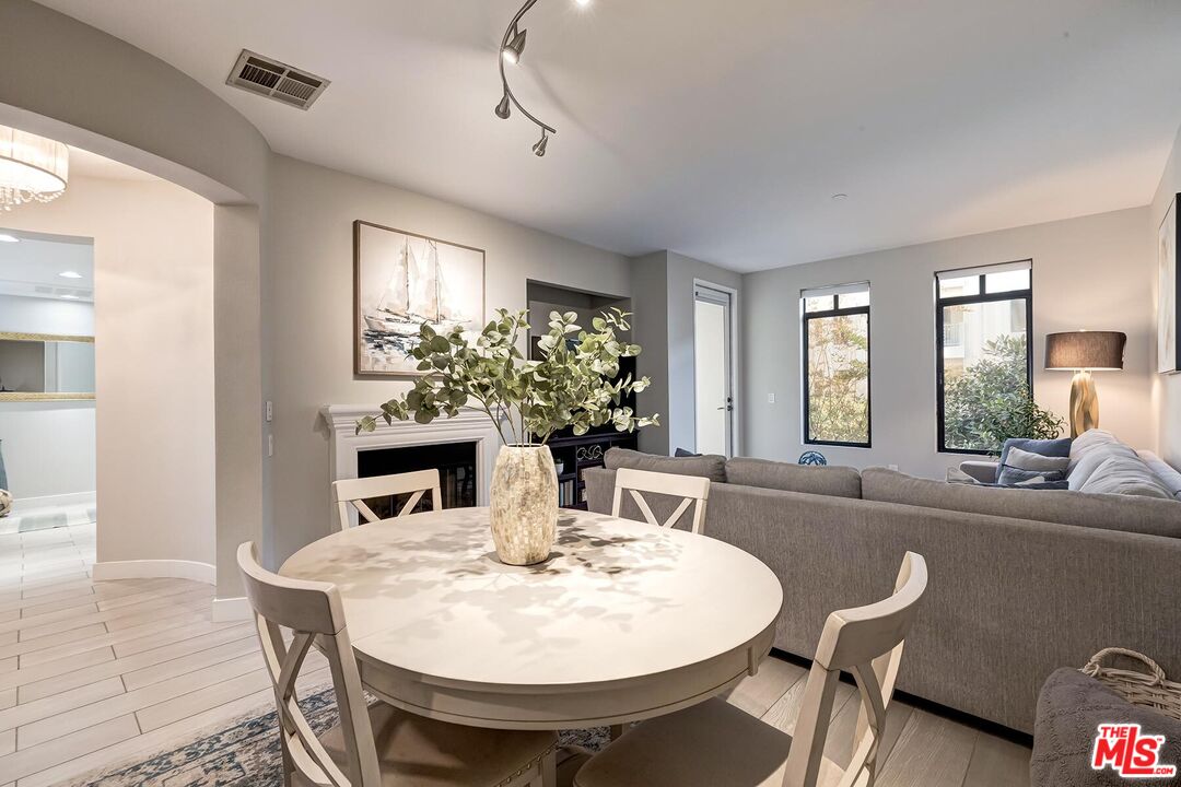 MLS #25616561 image #2