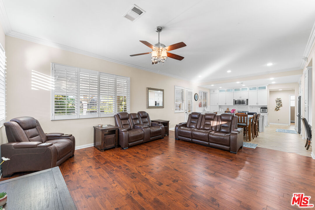 MLS #25616597 image #9