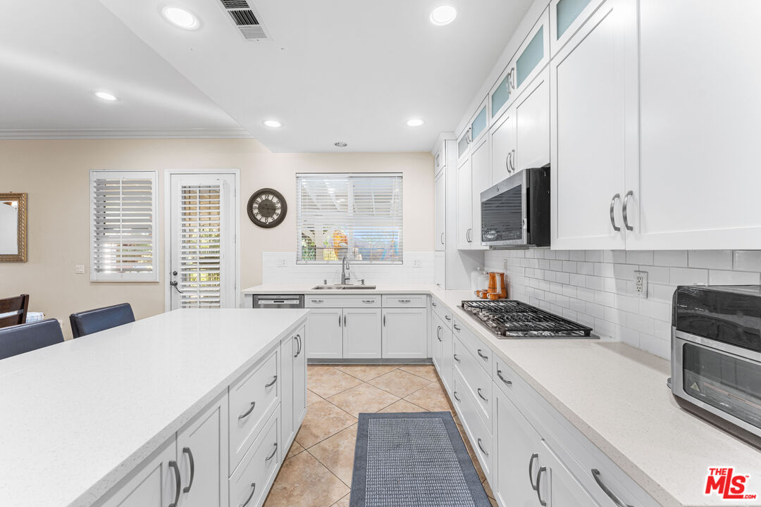 MLS #25616597 image #14