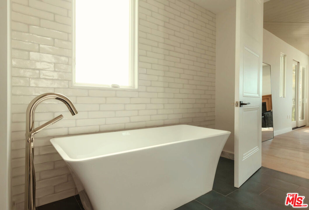 MLS #25616633 image #28