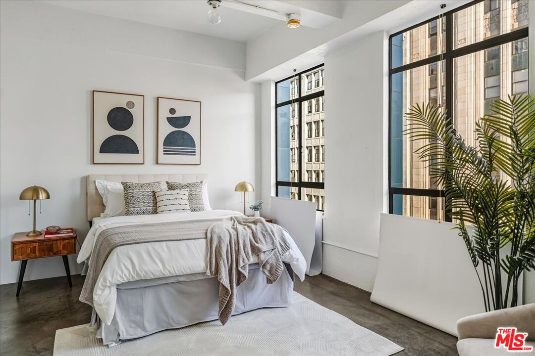 MLS #25616737 image #20