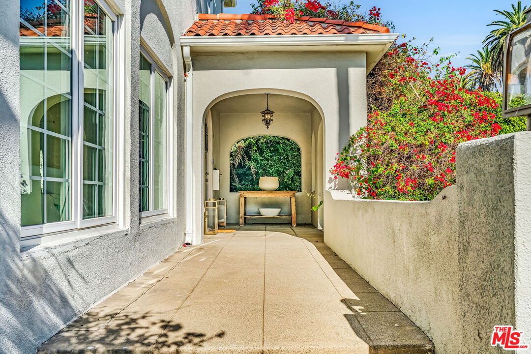 MLS #25616745 image #3