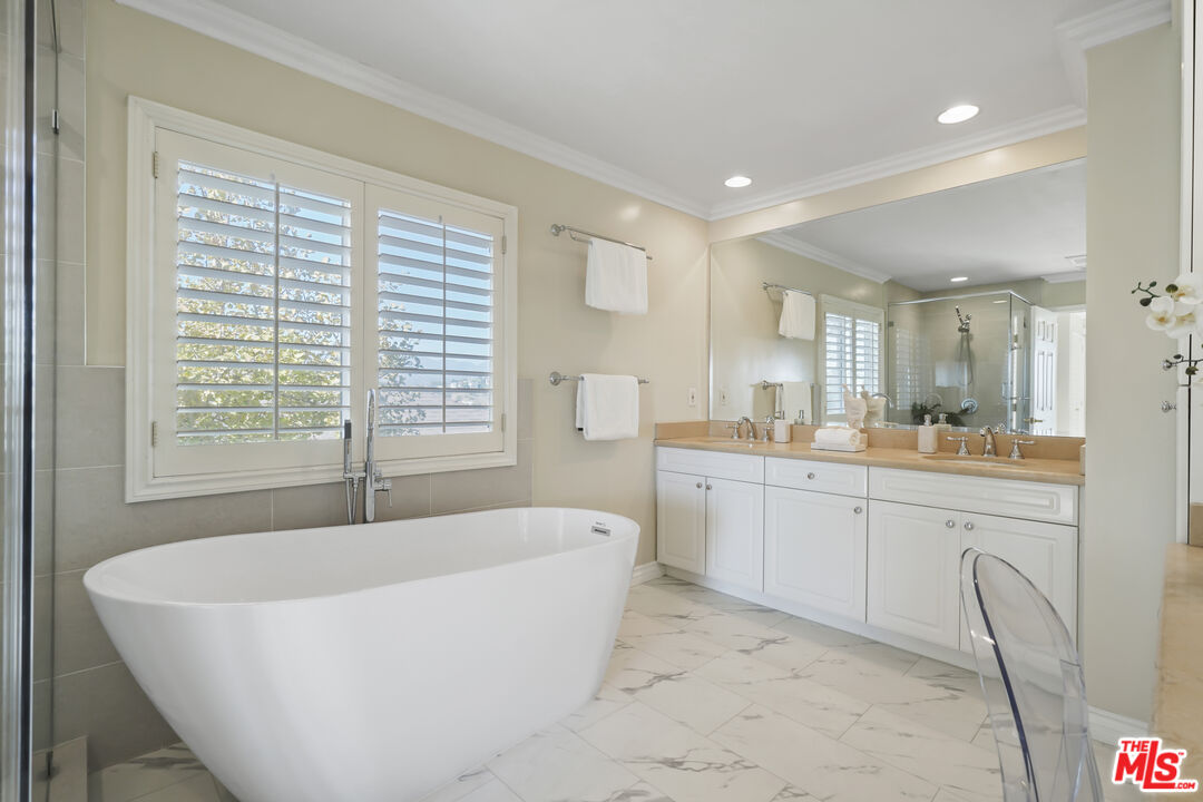 MLS #25616759 image #22