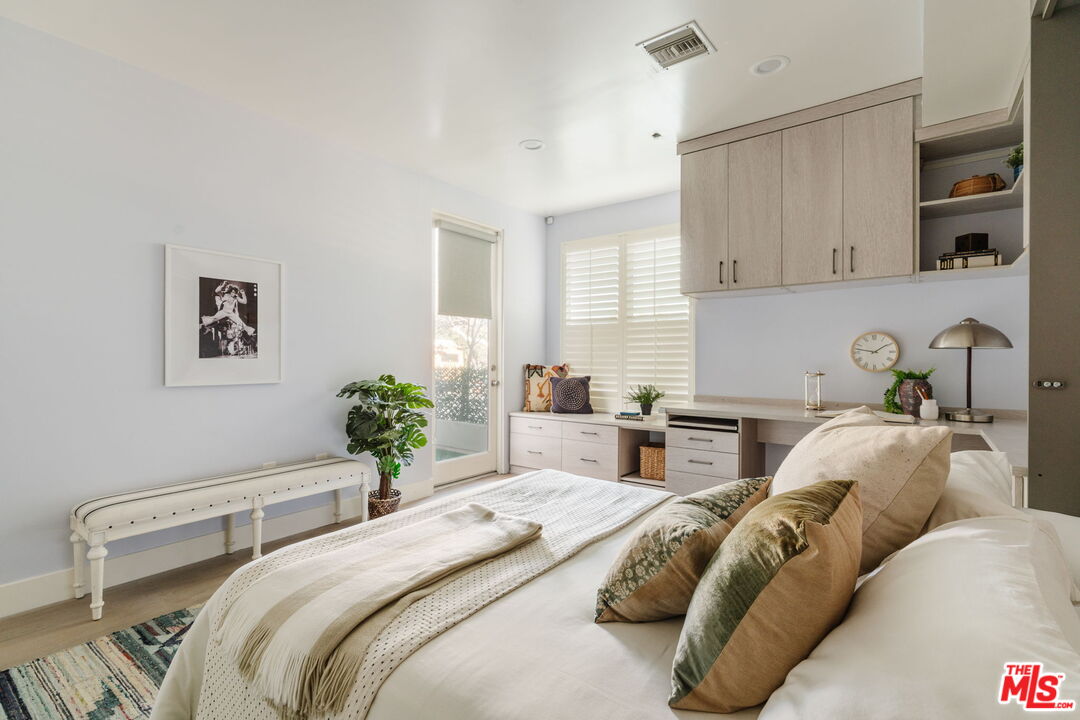 MLS #25616779 image #21