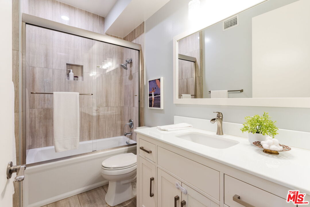 MLS #25616779 image #23