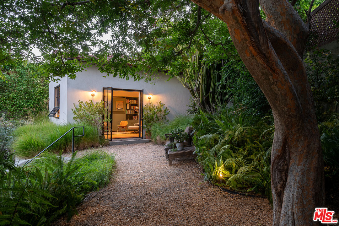 MLS #25616817 image #36