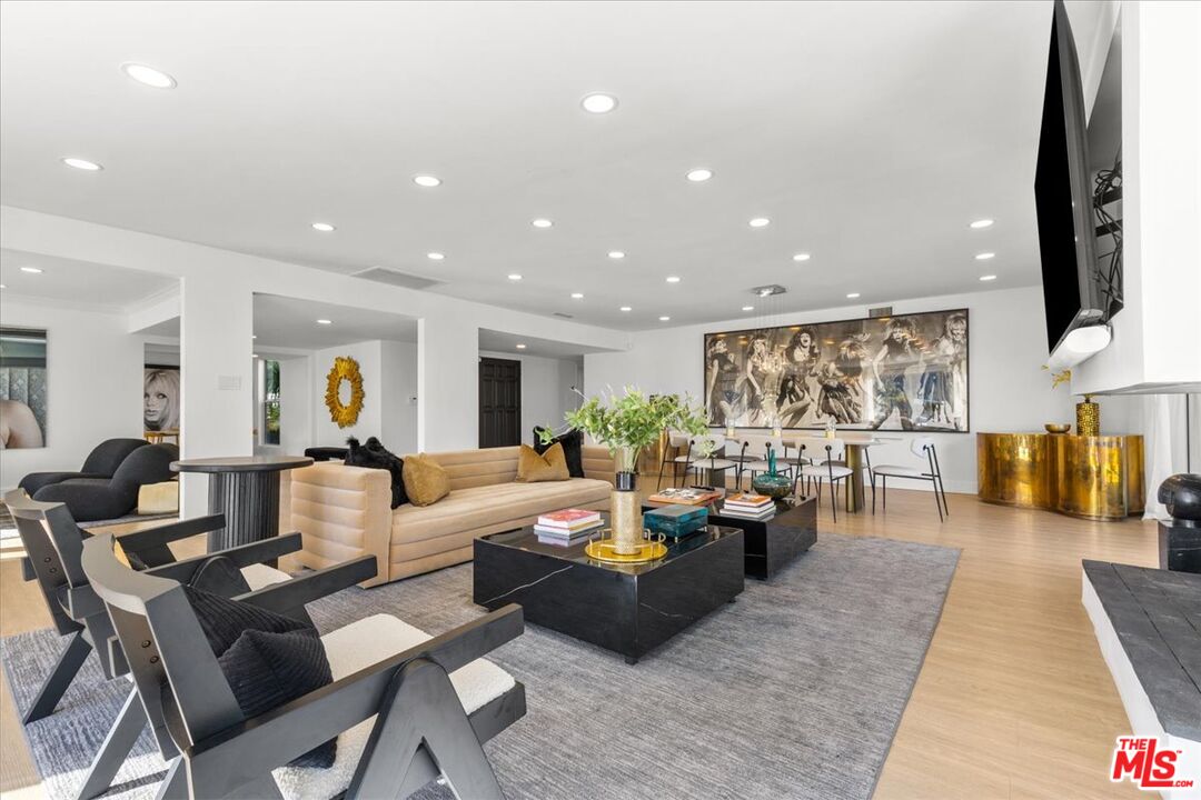 MLS #25616855 image #3