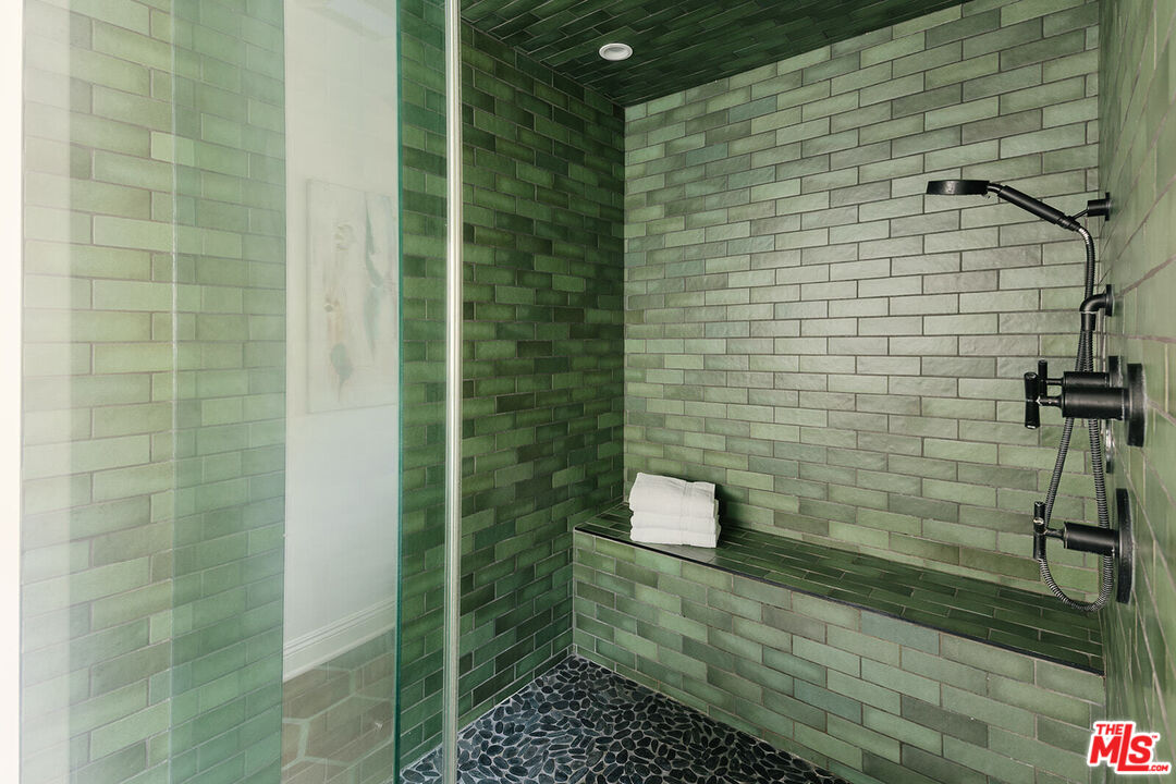 MLS #25616863 image #26