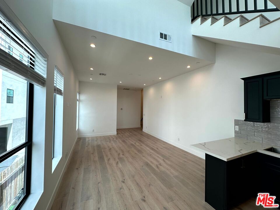 MLS #25616899 image #8