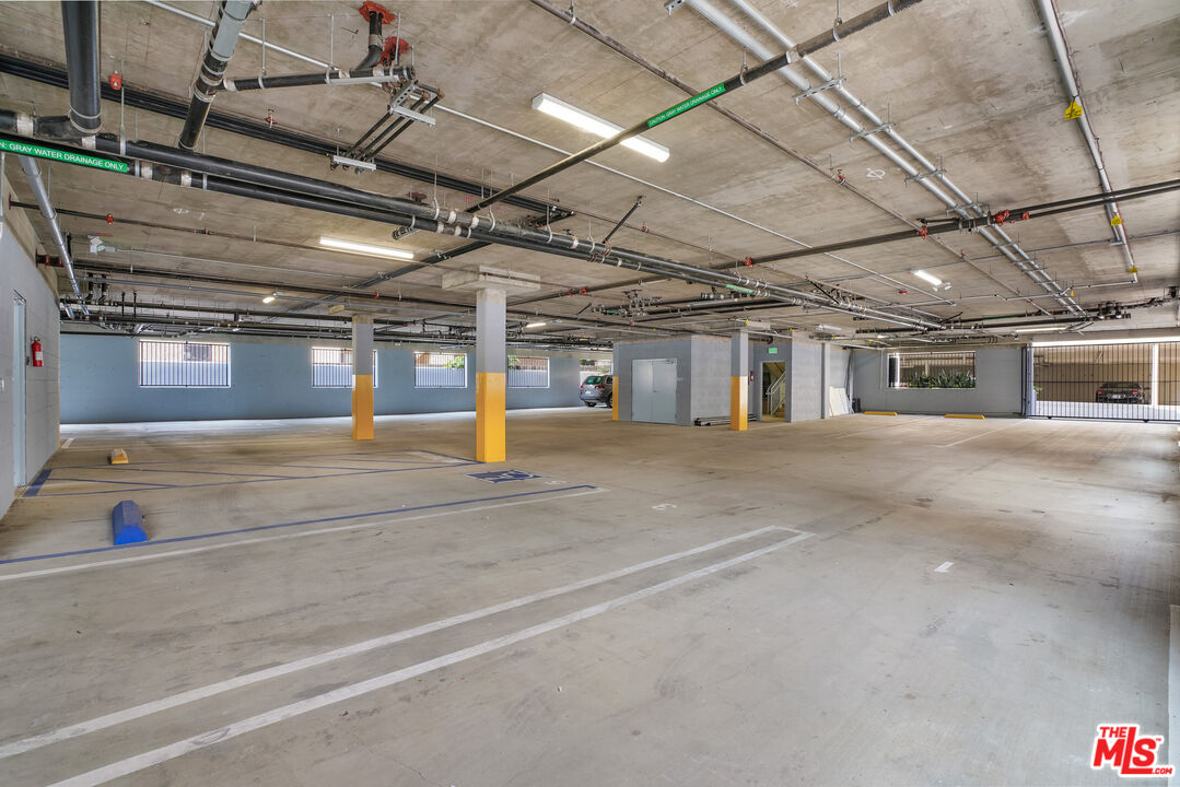 MLS #25616907 image #2