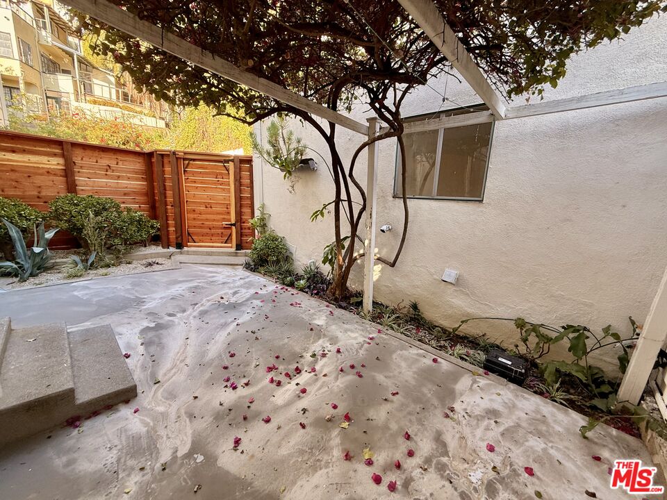 MLS #25616931 image #33