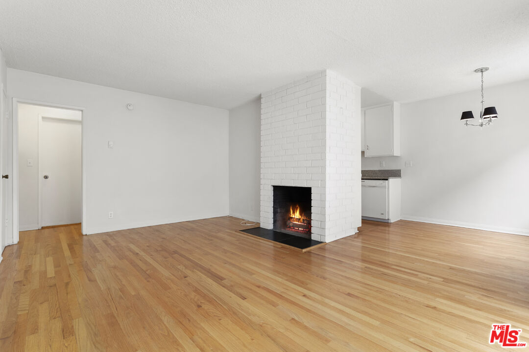 MLS #25616941 image #1