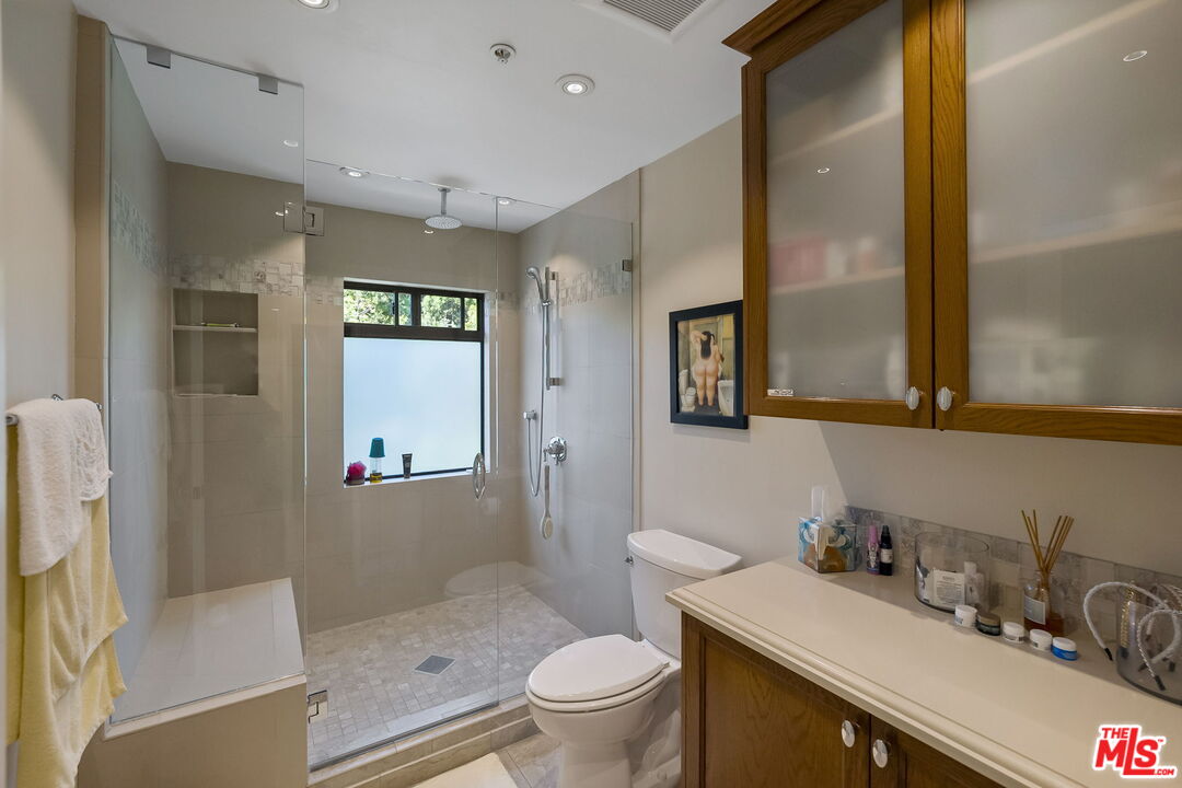 MLS #25616977 image #21