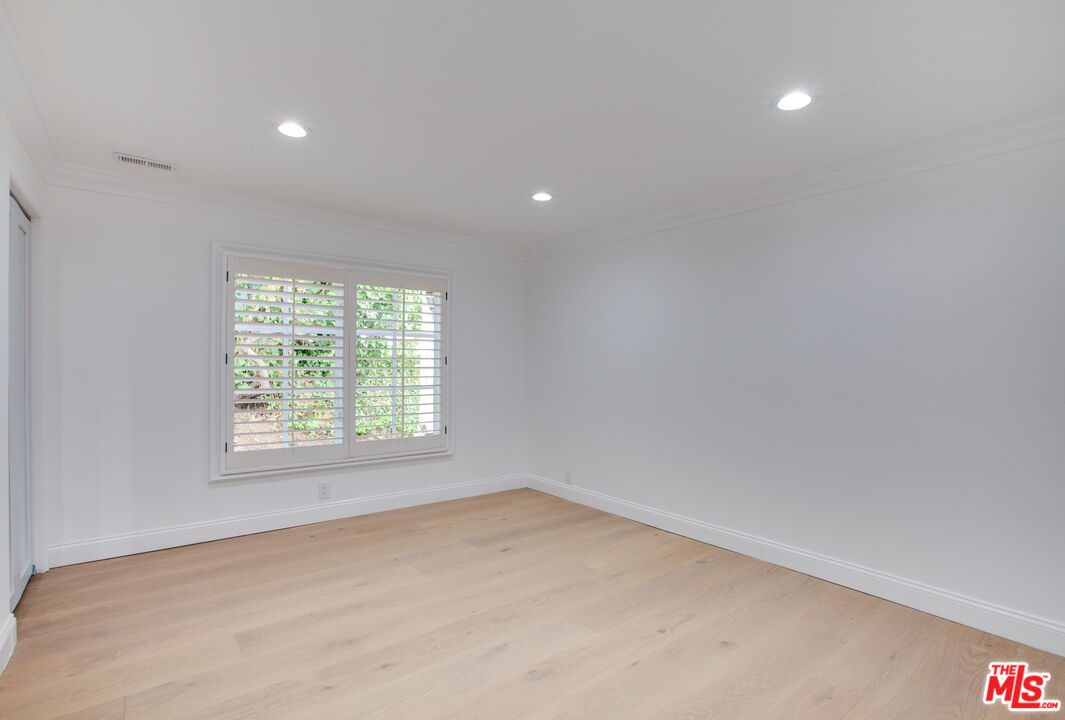 MLS #25617047 image #14