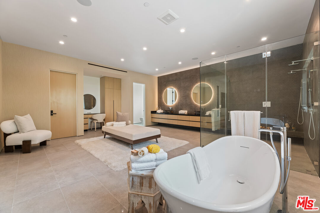 MLS #25617067 image #13