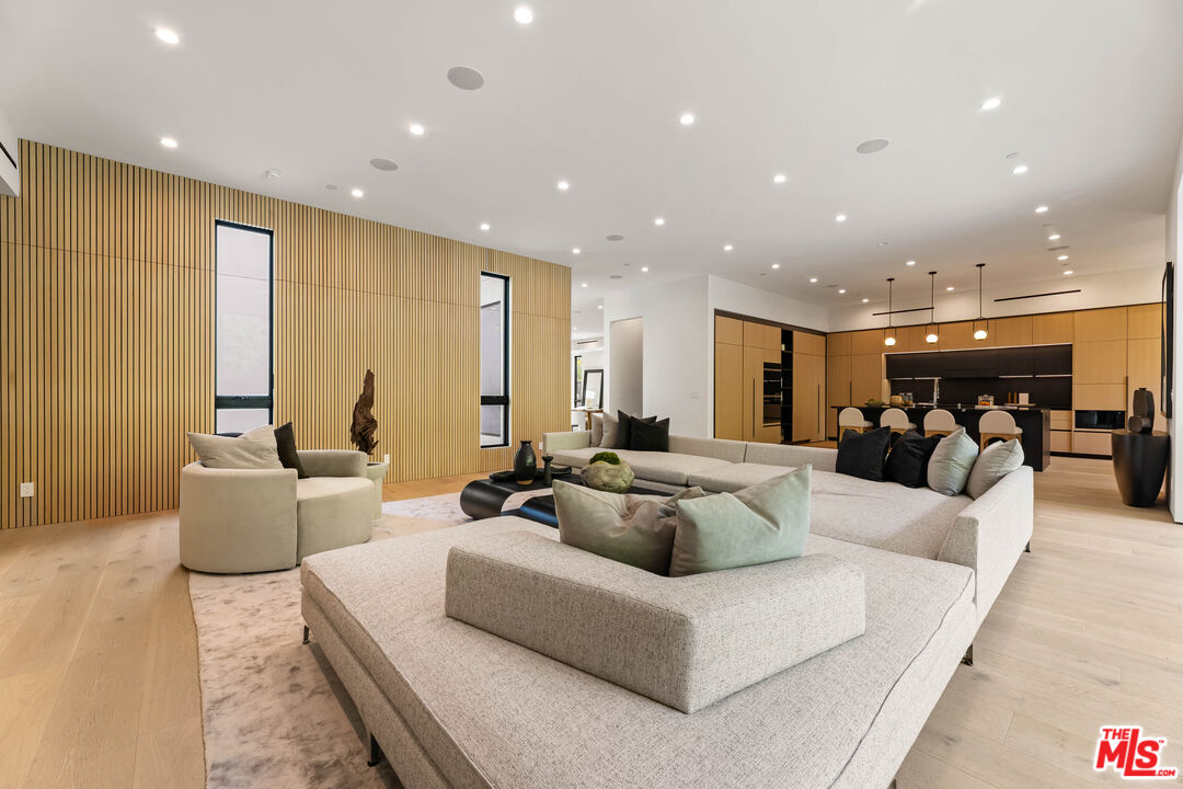 MLS #25617067 image #7