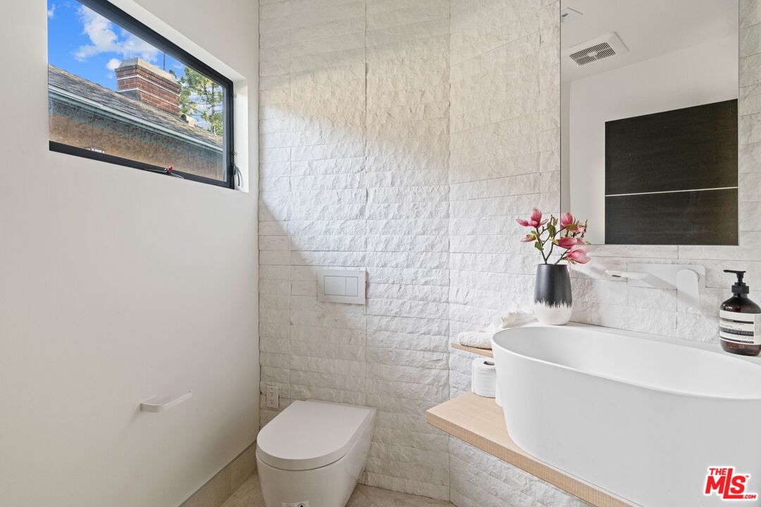 MLS #25617071 image #15