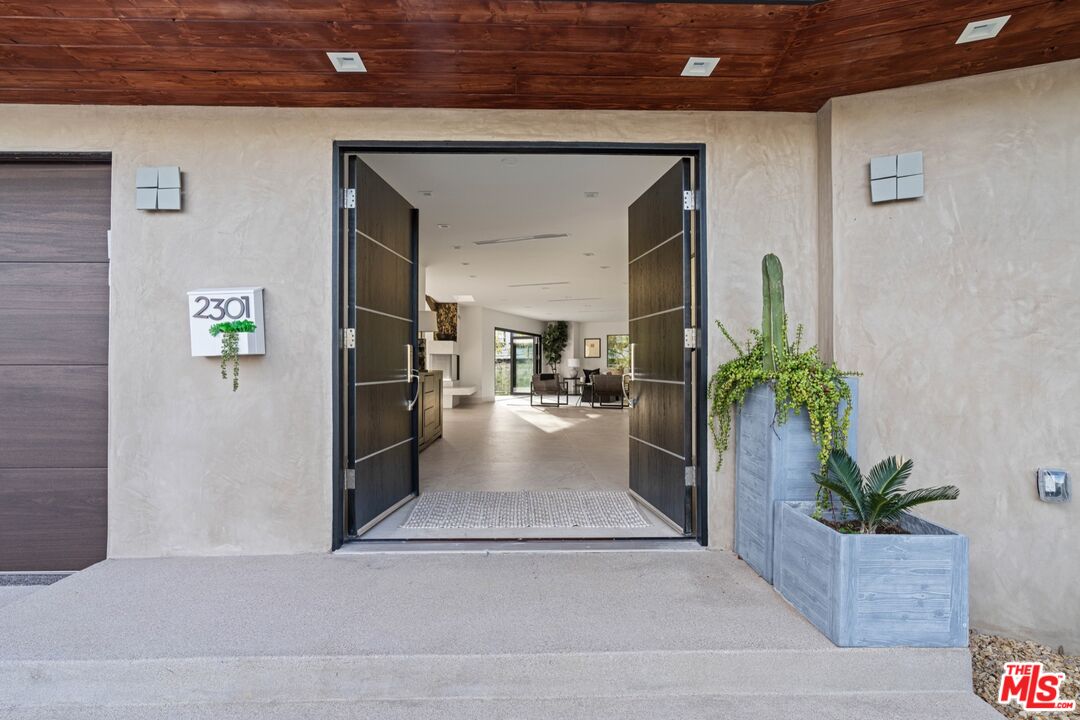 MLS #25617071 image #0