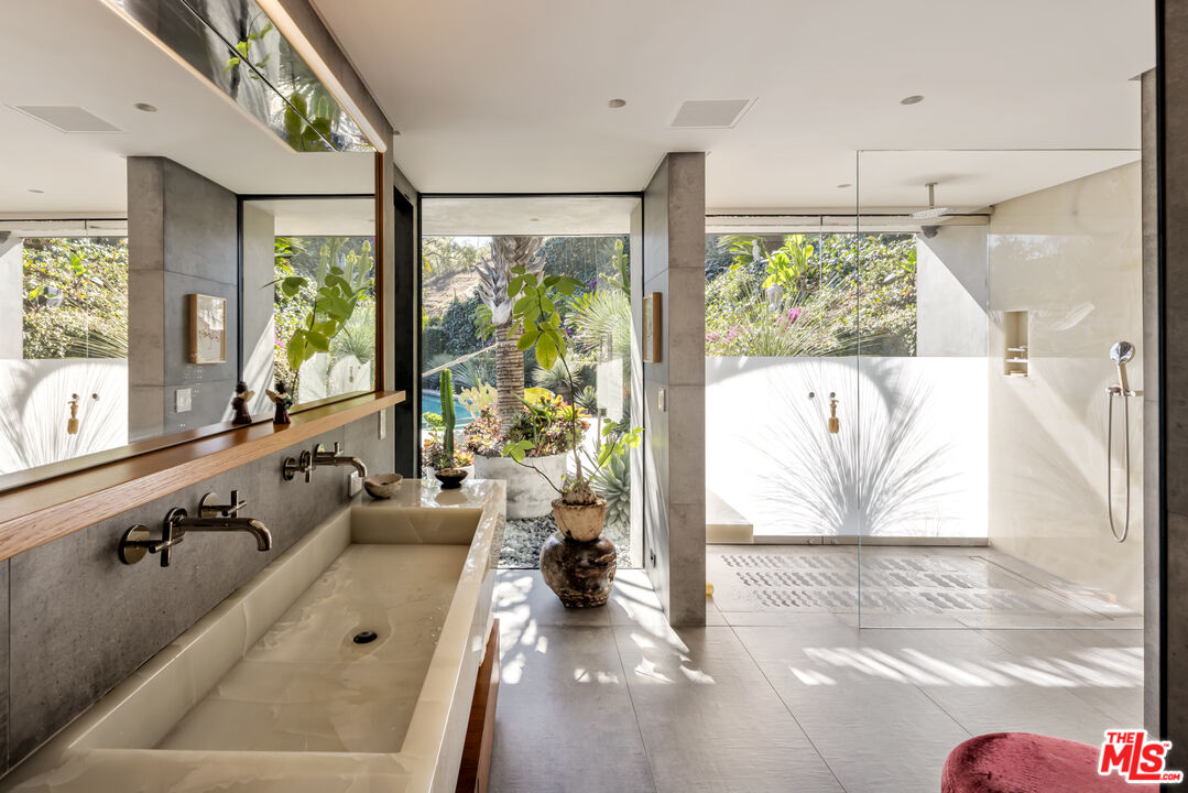 MLS #25617075 image #21