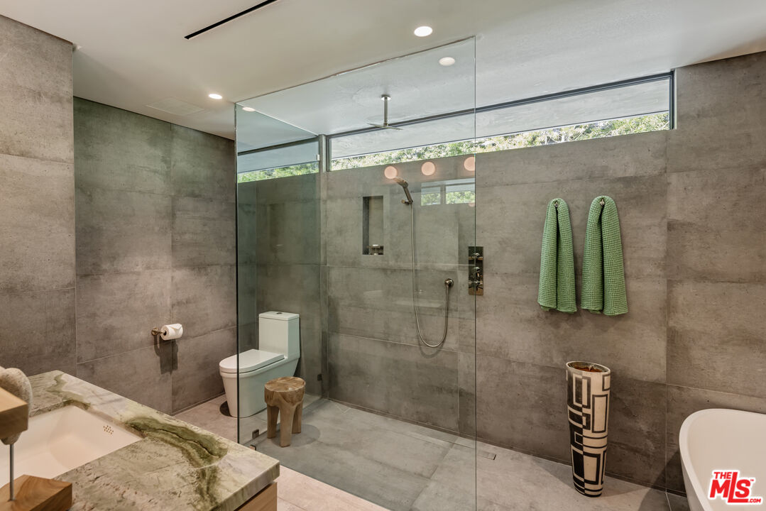 MLS #25617075 image #23