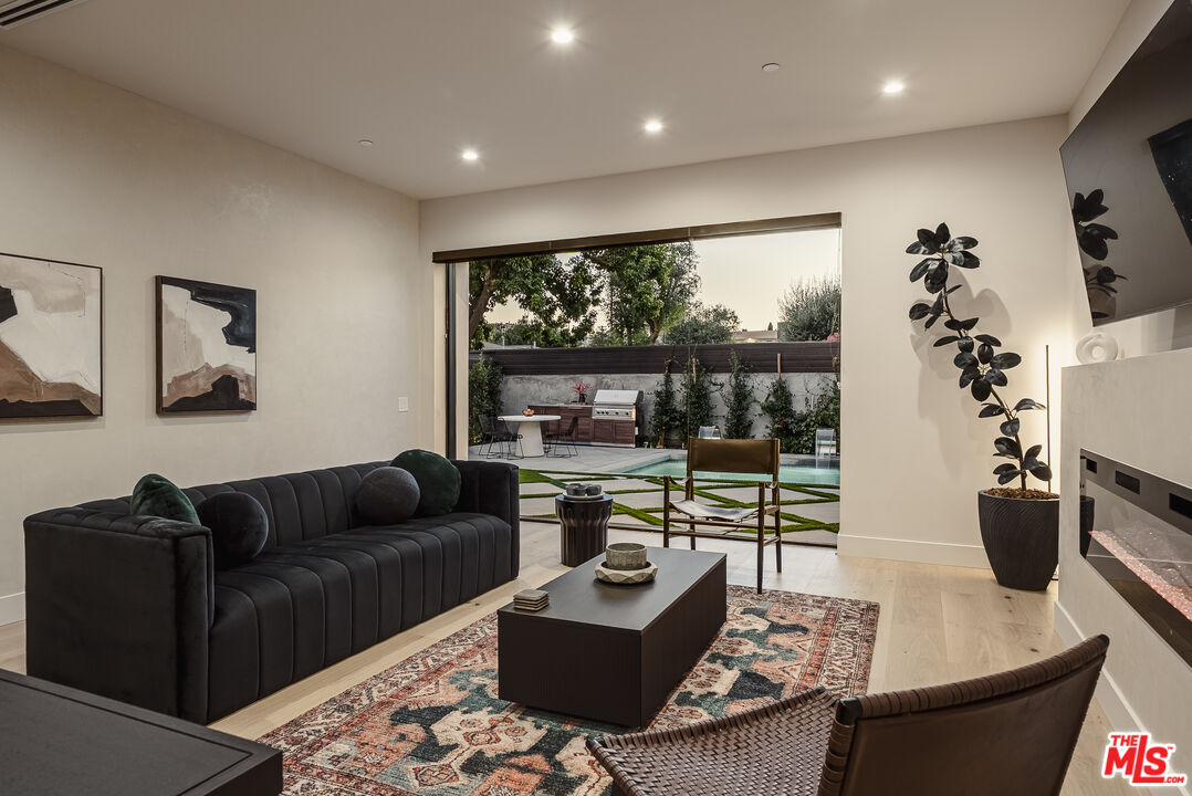 MLS #25617113 image #14