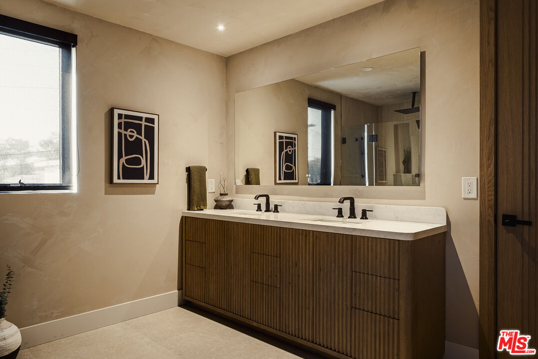 MLS #25617113 image #24