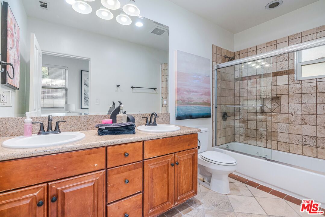 MLS #25617173 image #22