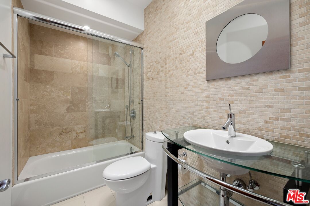 MLS #25617193 image #19