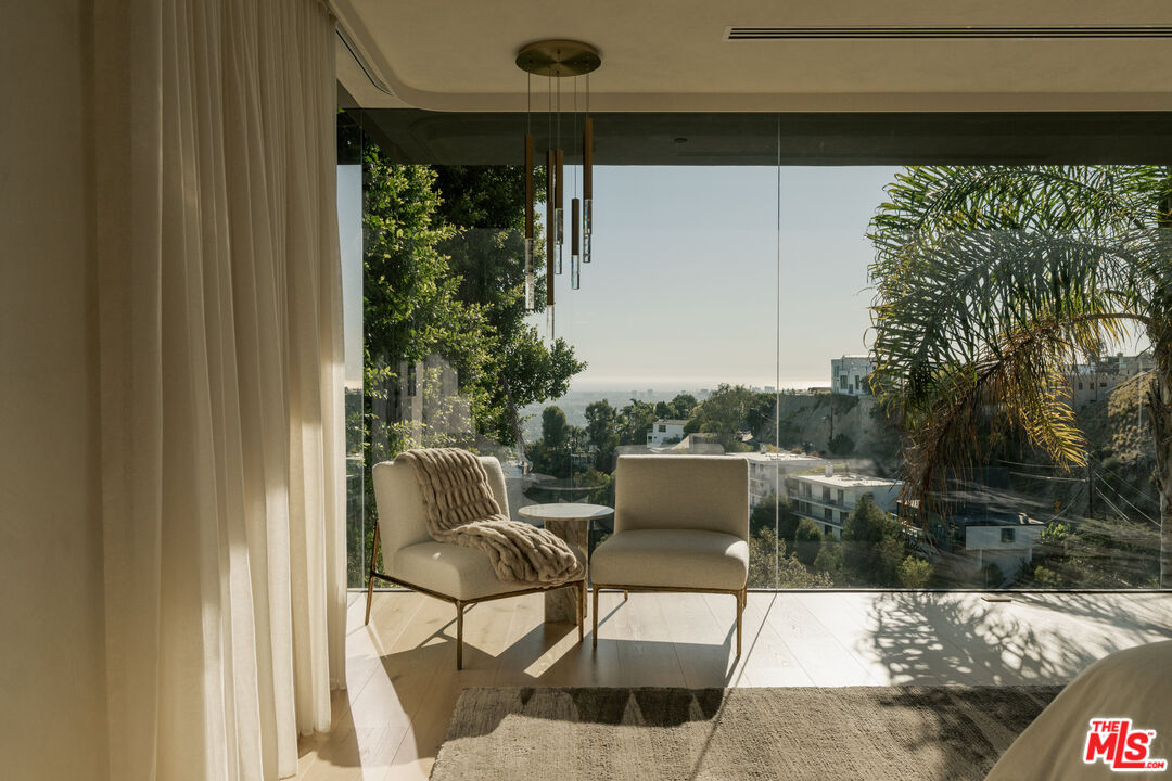 MLS #25617293 image #15