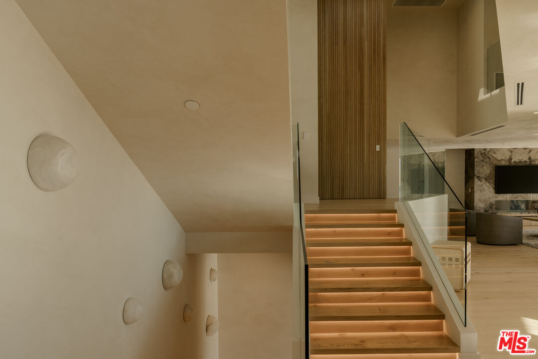 MLS #25617293 image #19