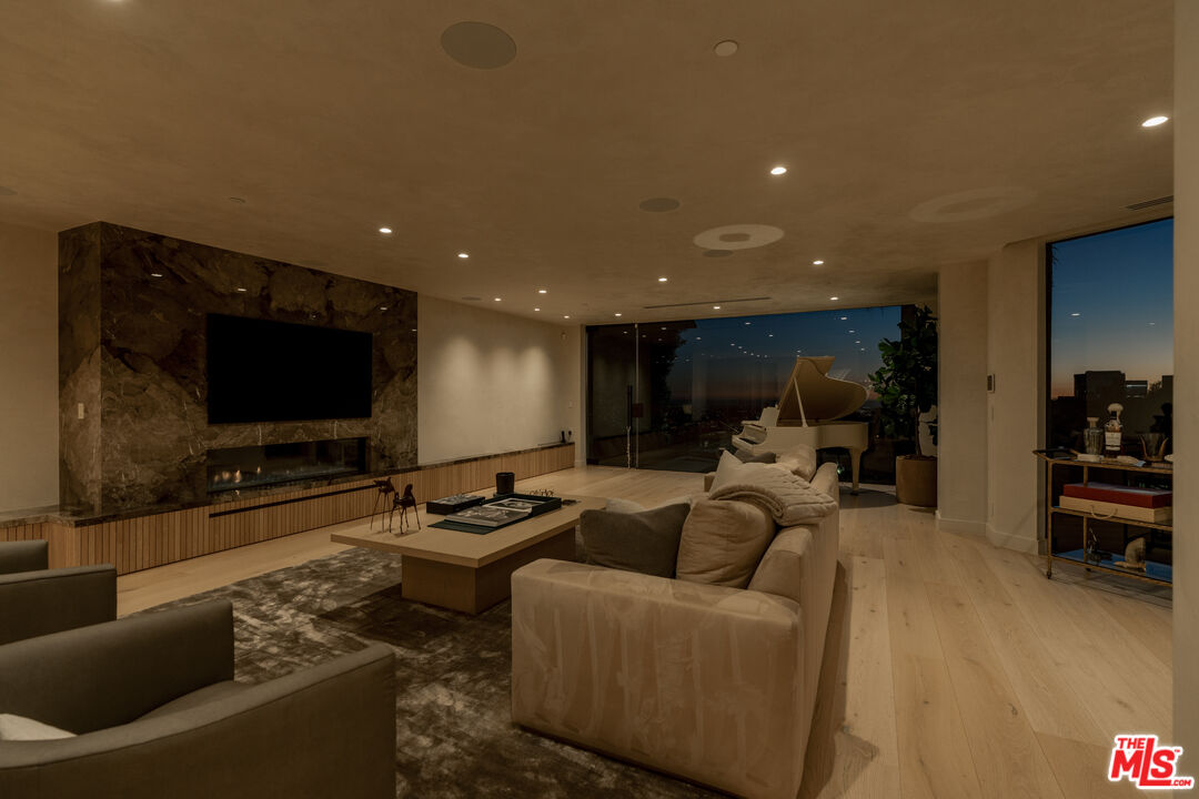 MLS #25617293 image #29