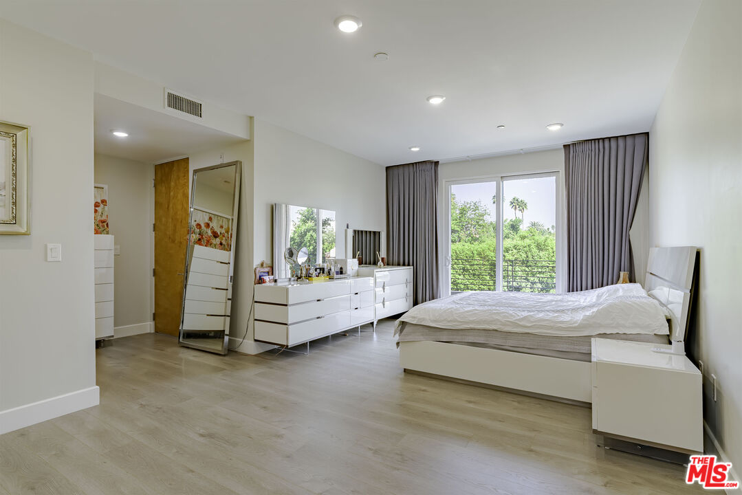 MLS #25617295 image #18