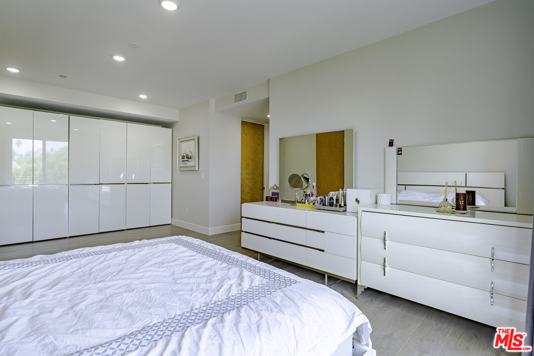 MLS #25617295 image #19