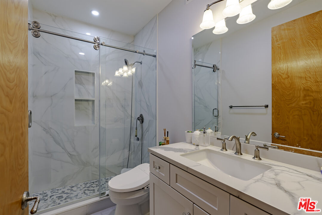 MLS #25617295 image #20