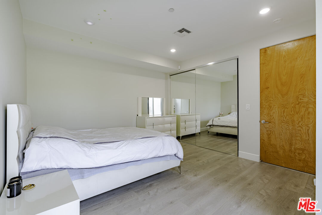 MLS #25617295 image #30