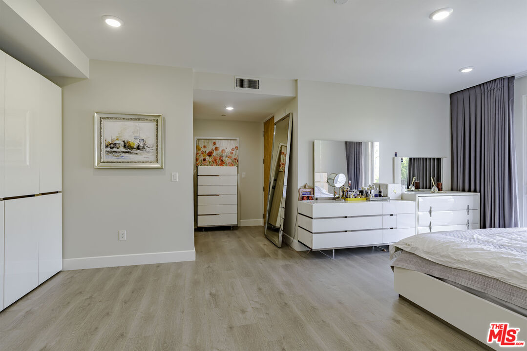 MLS #25617295 image #32