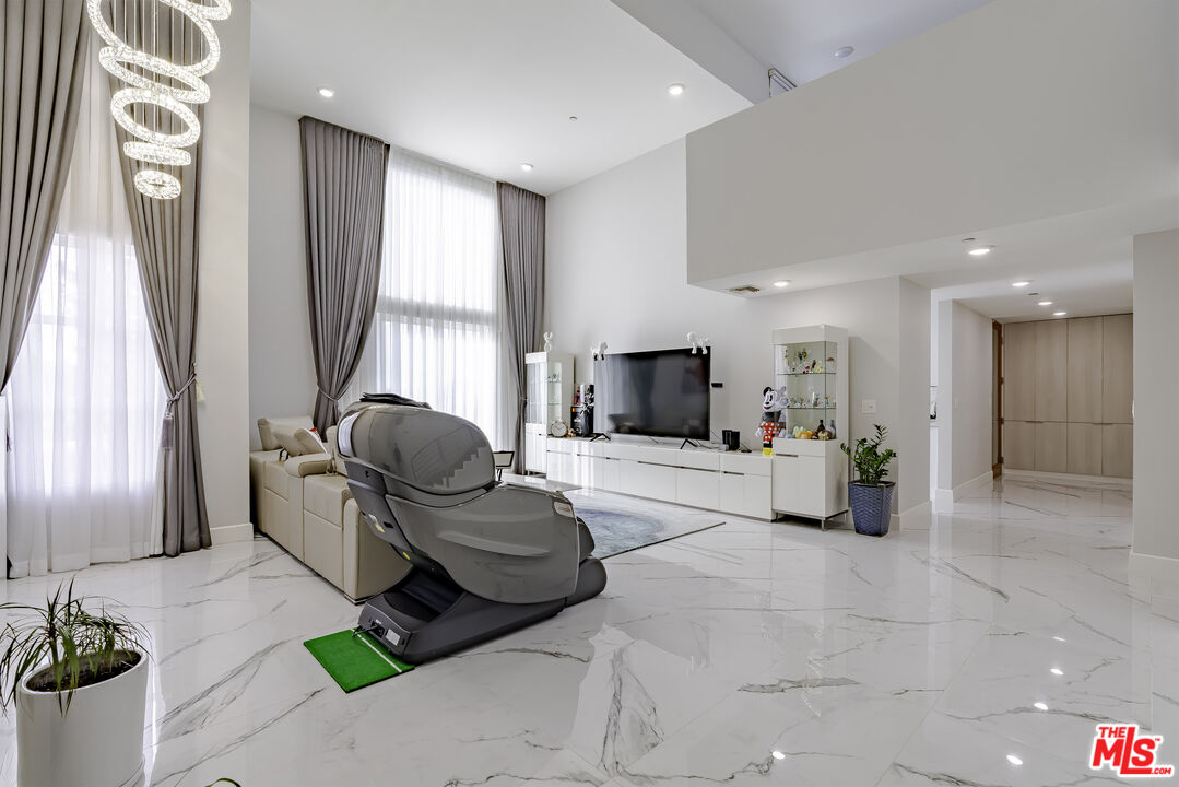 MLS #25617295 image #5