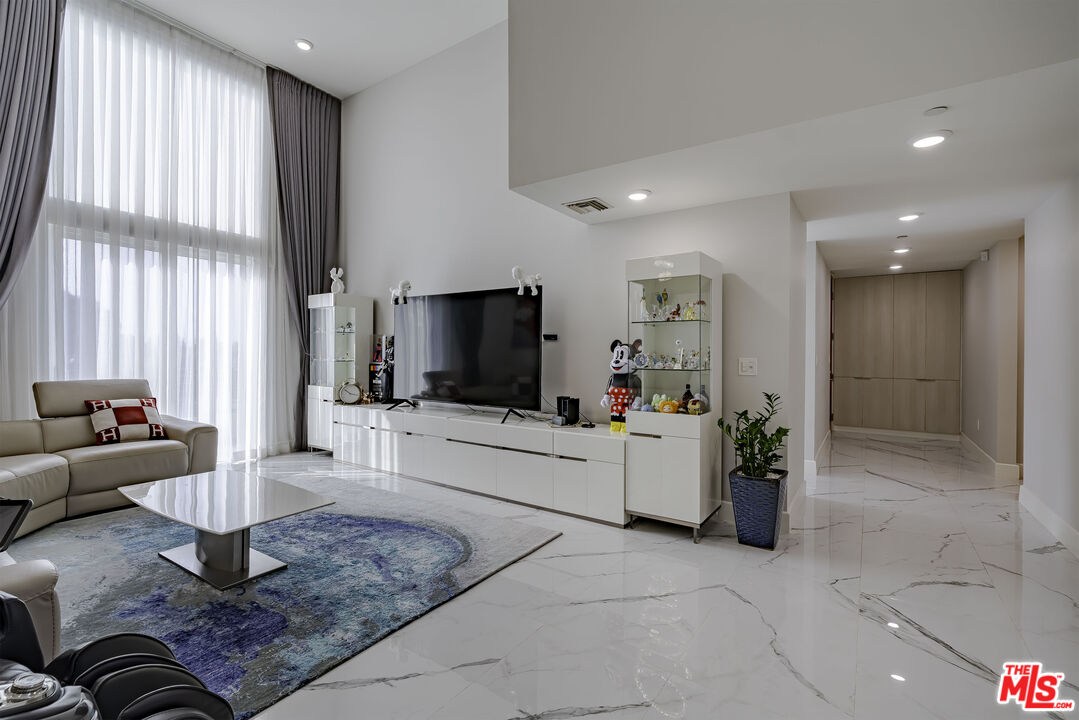 MLS #25617295 image #6