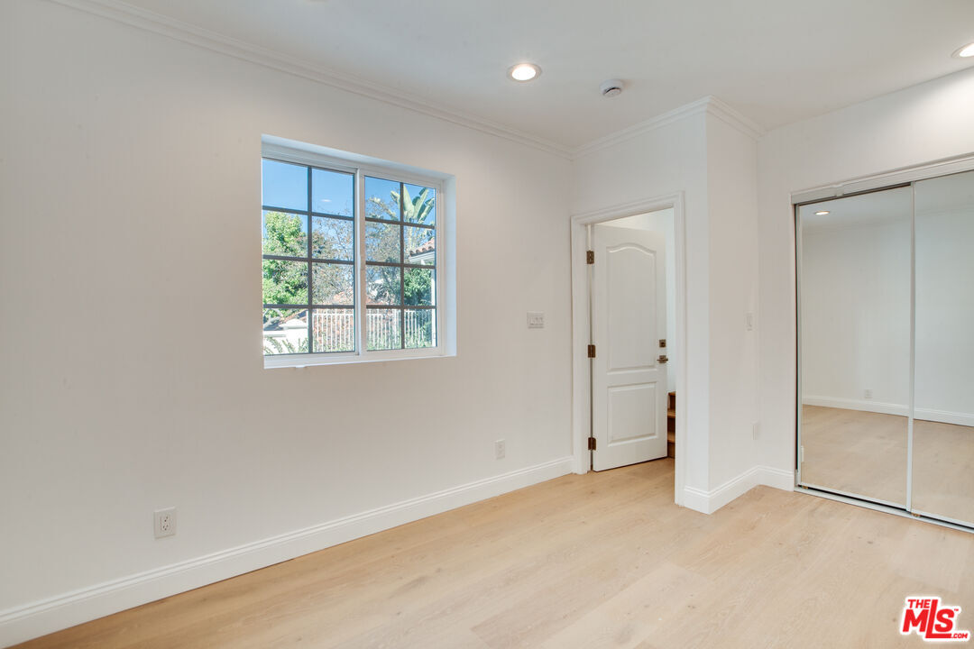 MLS #25617561 image #17