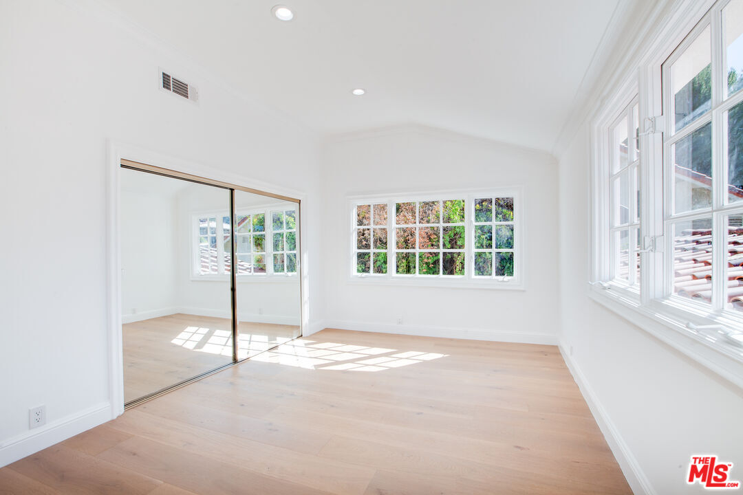 MLS #25617561 image #29