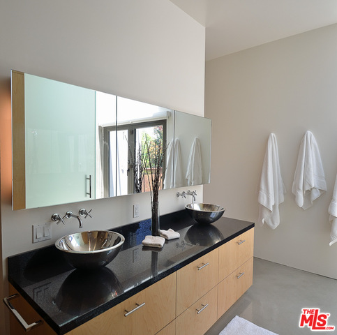 MLS #25617671 image #17