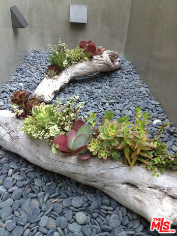 MLS #25617671 image #21