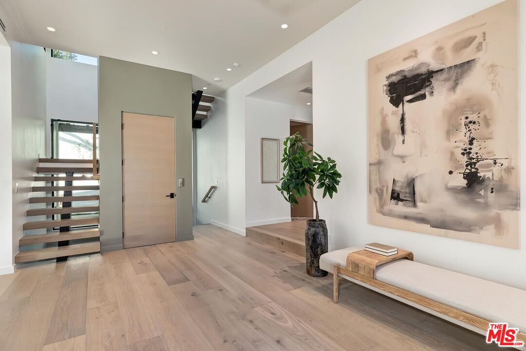 MLS #25617725 image #12