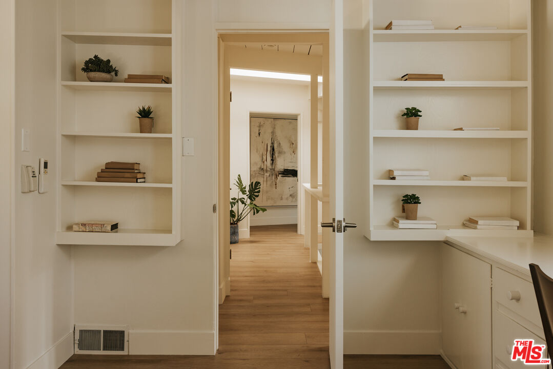 MLS #25617737 image #21