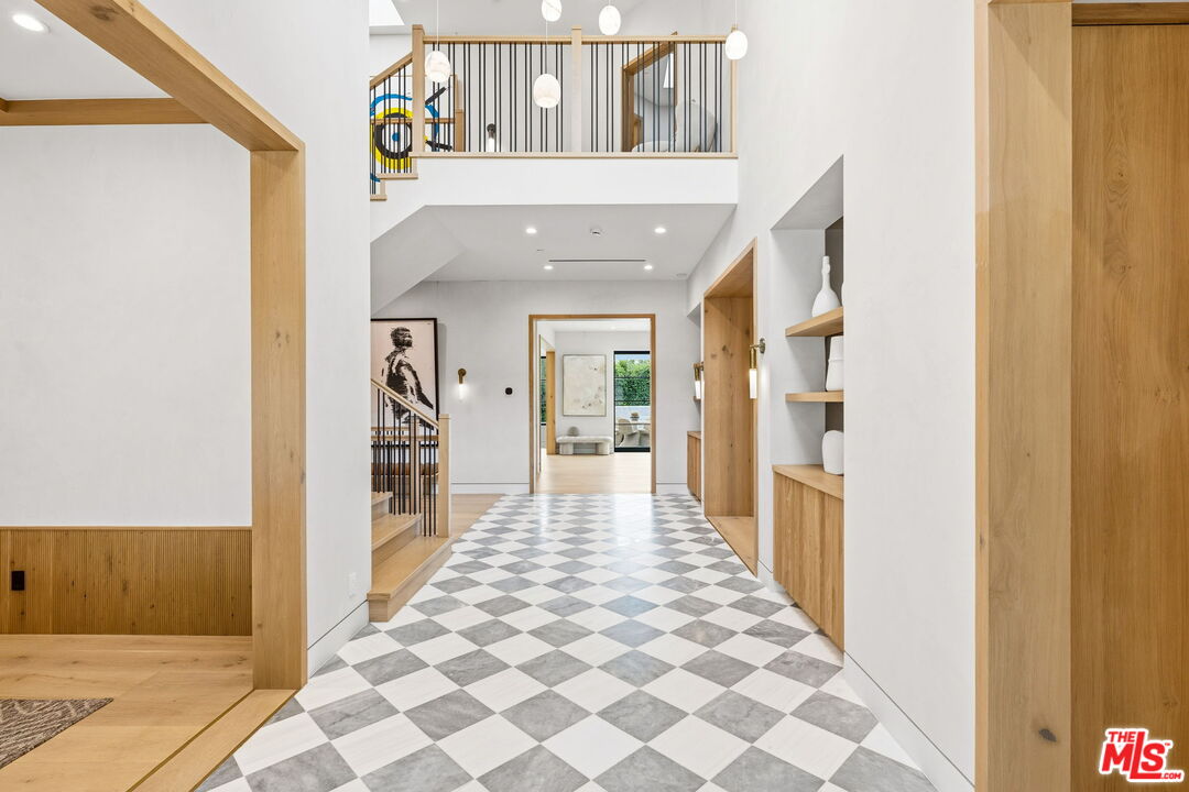 MLS #25617739 image #1